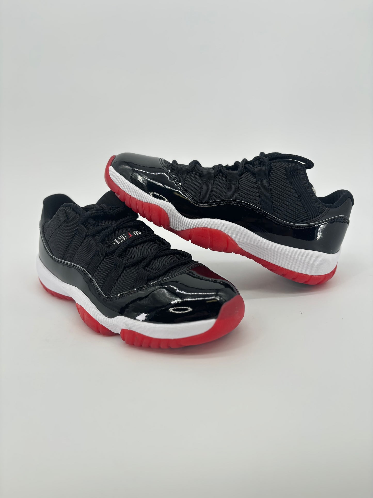 Jordan 11 Retro Low Bred