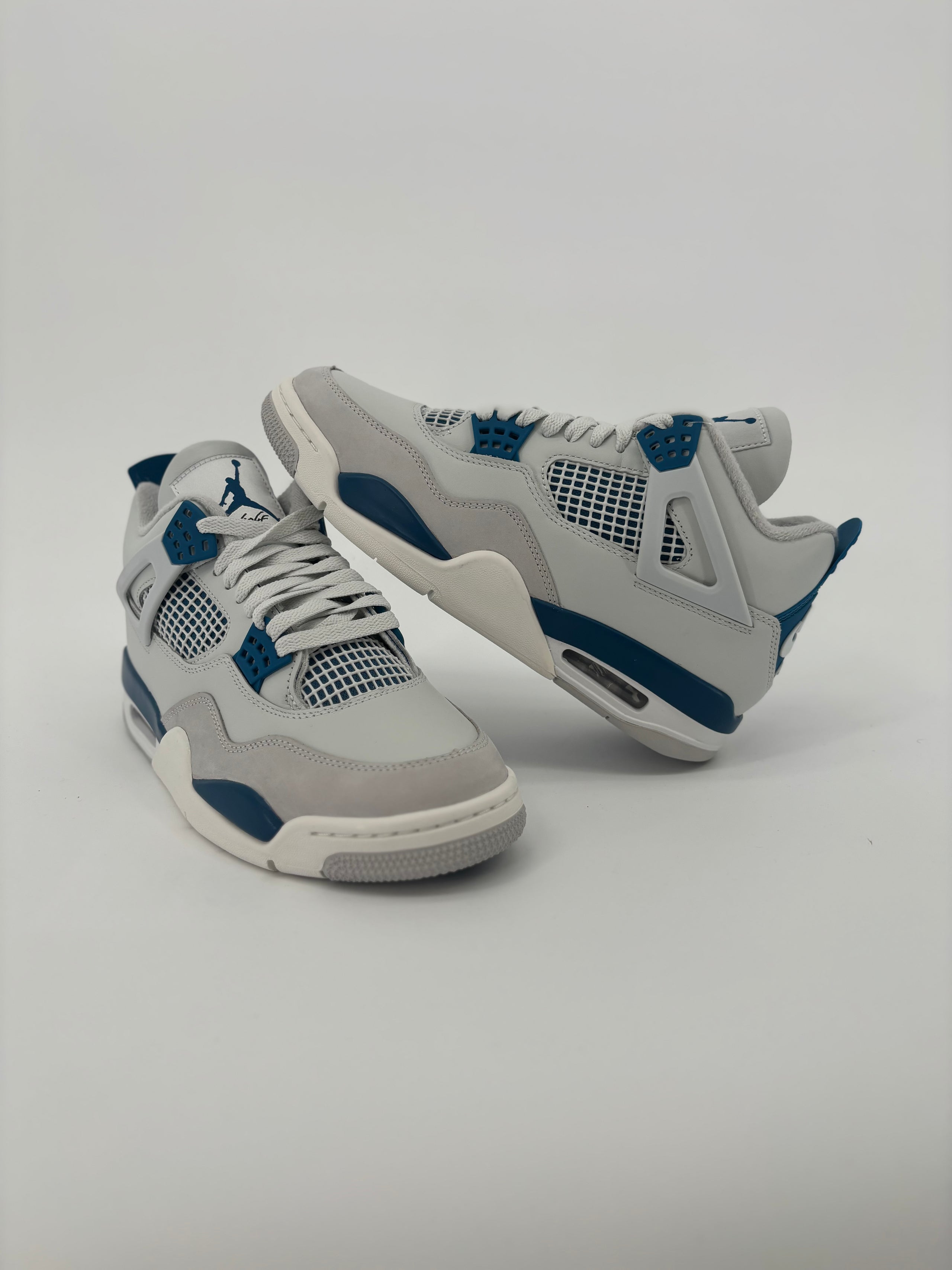 Jordan 4 Retro Military Blue