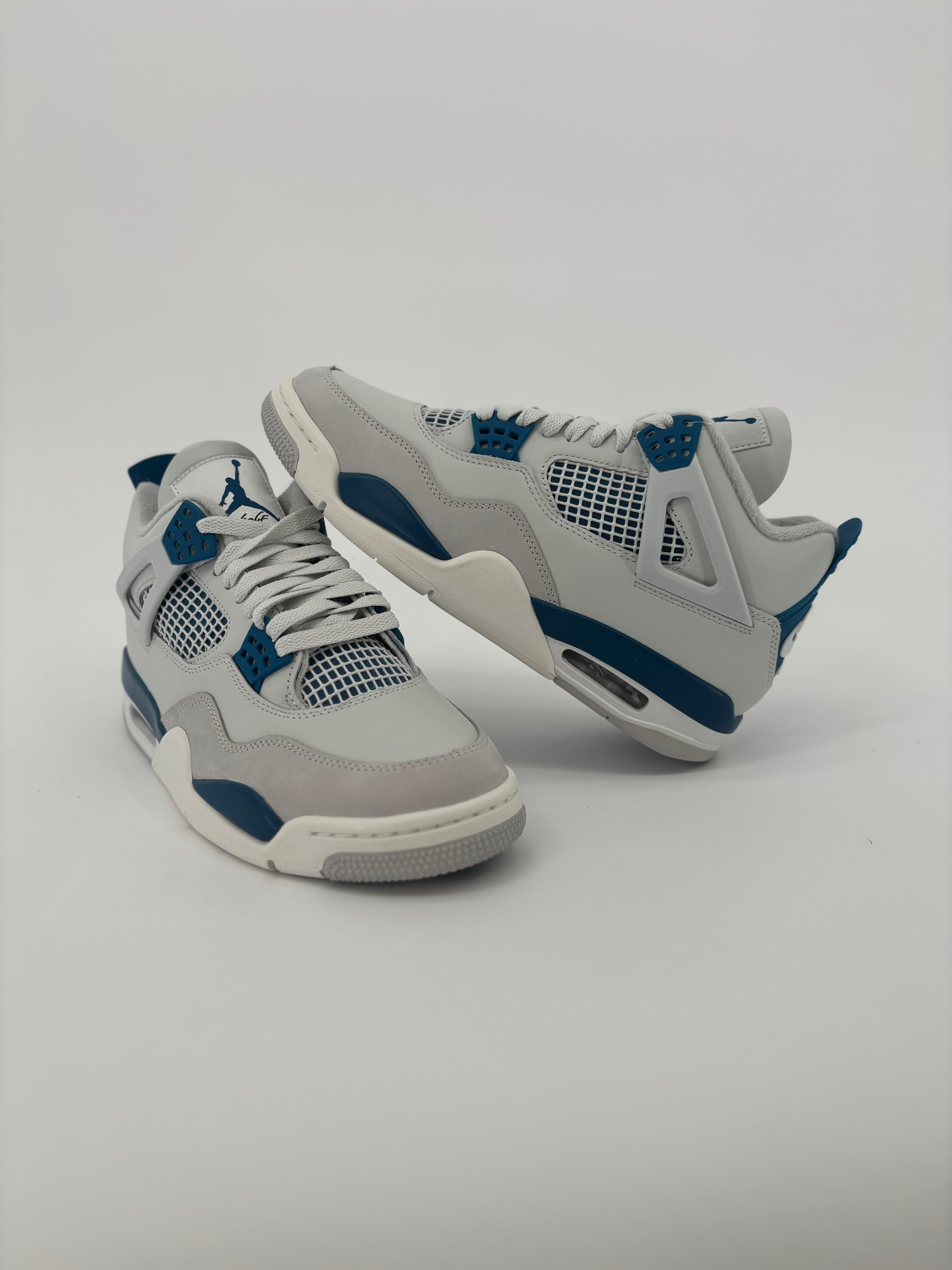 Jordan 4 Retro Military Blue
