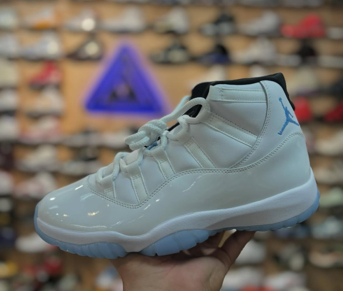 Jordan 11 Retro Legend Blue