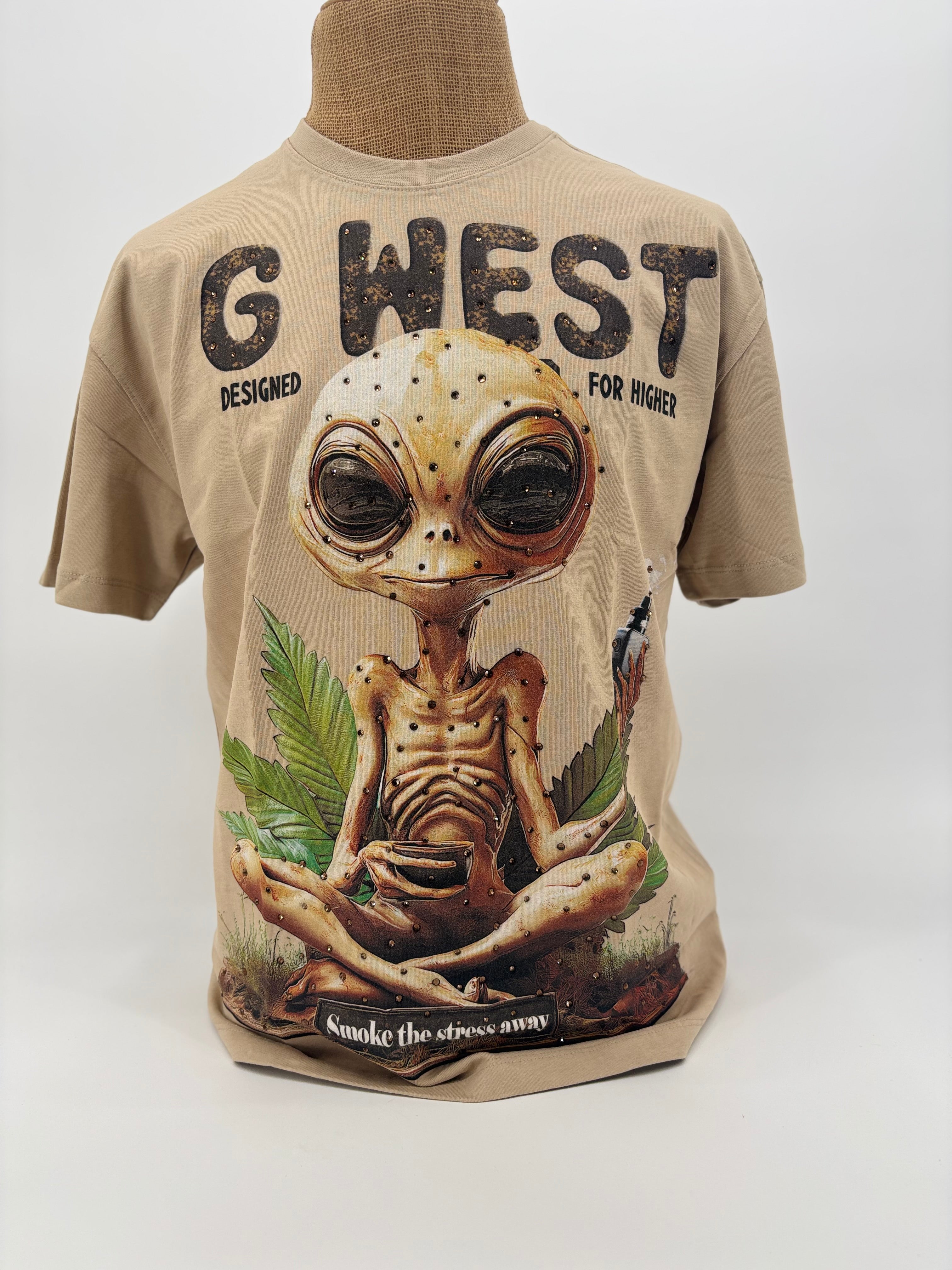 GWest Smoking Alien Tee Almond