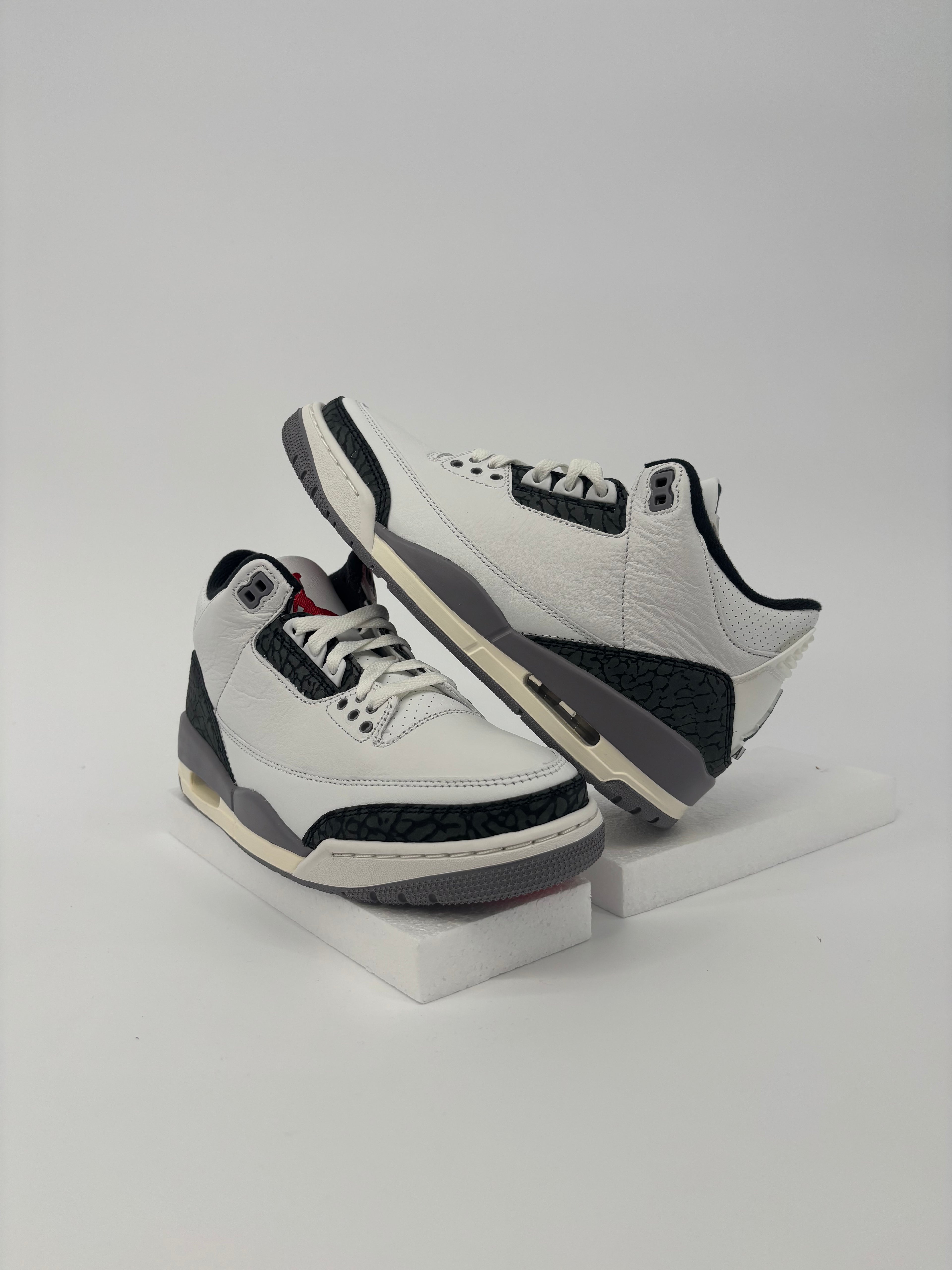 Jordan 3 Retro Cement Grey