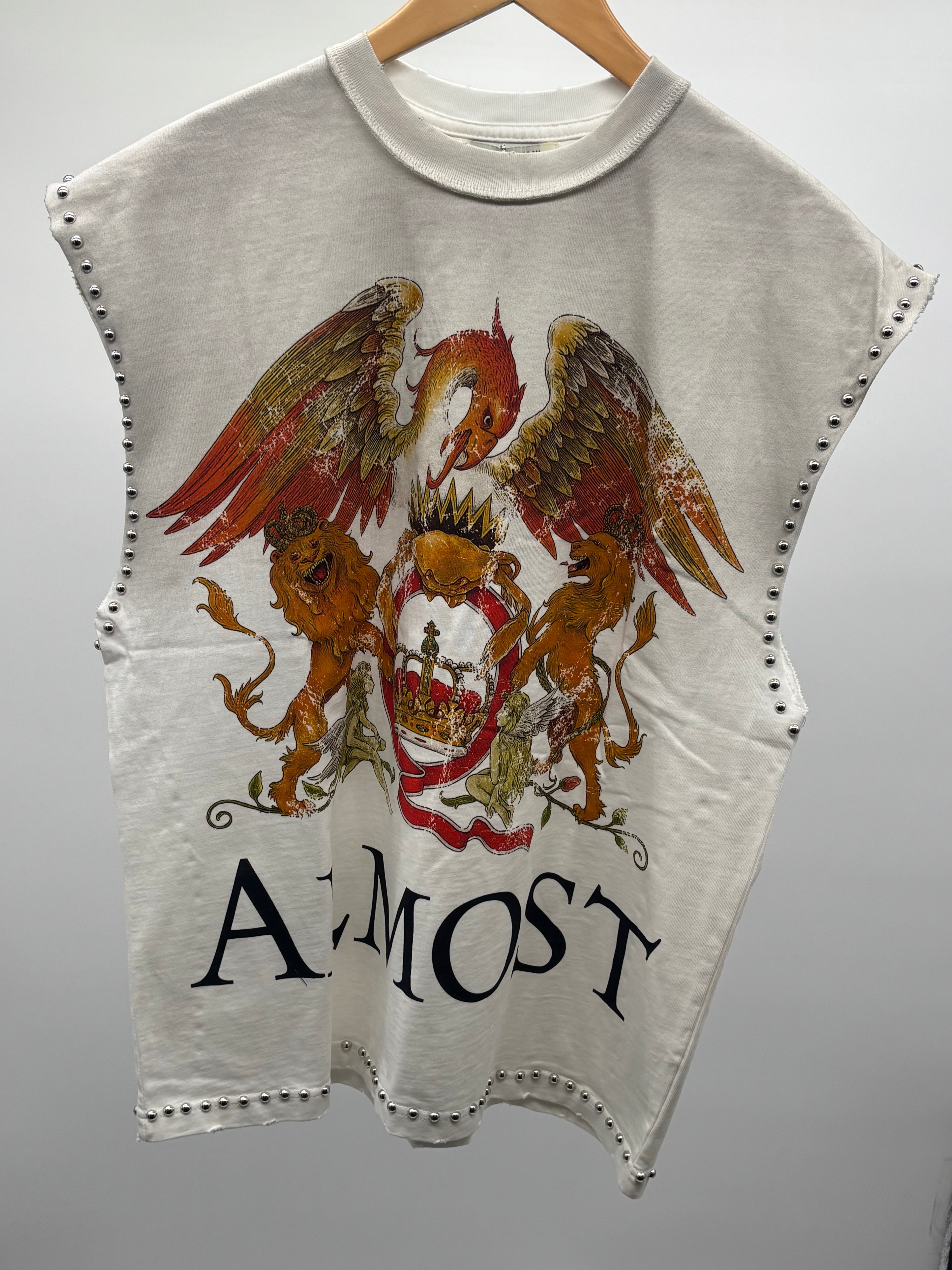 ALSO Crowned Cut Off Tee Cream