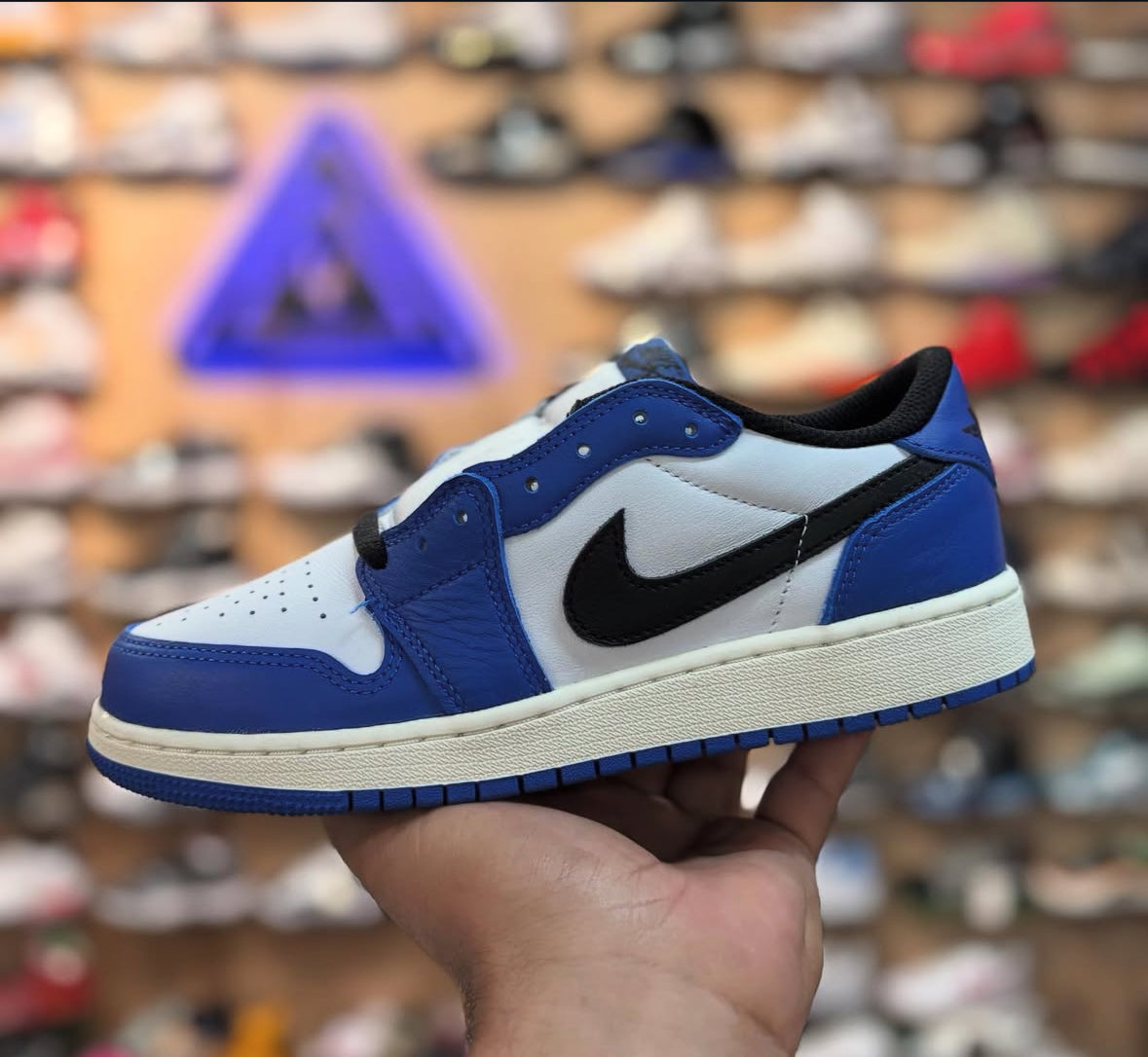 Jordan 1 Low OG Royal
