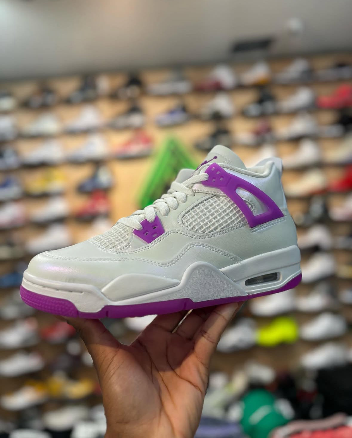 Jordan 4 Retro Hyper Violet