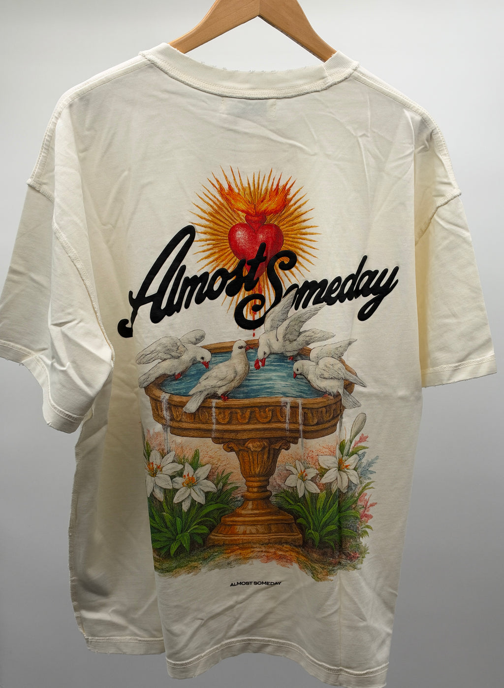ALSO Fountain Tee Cream