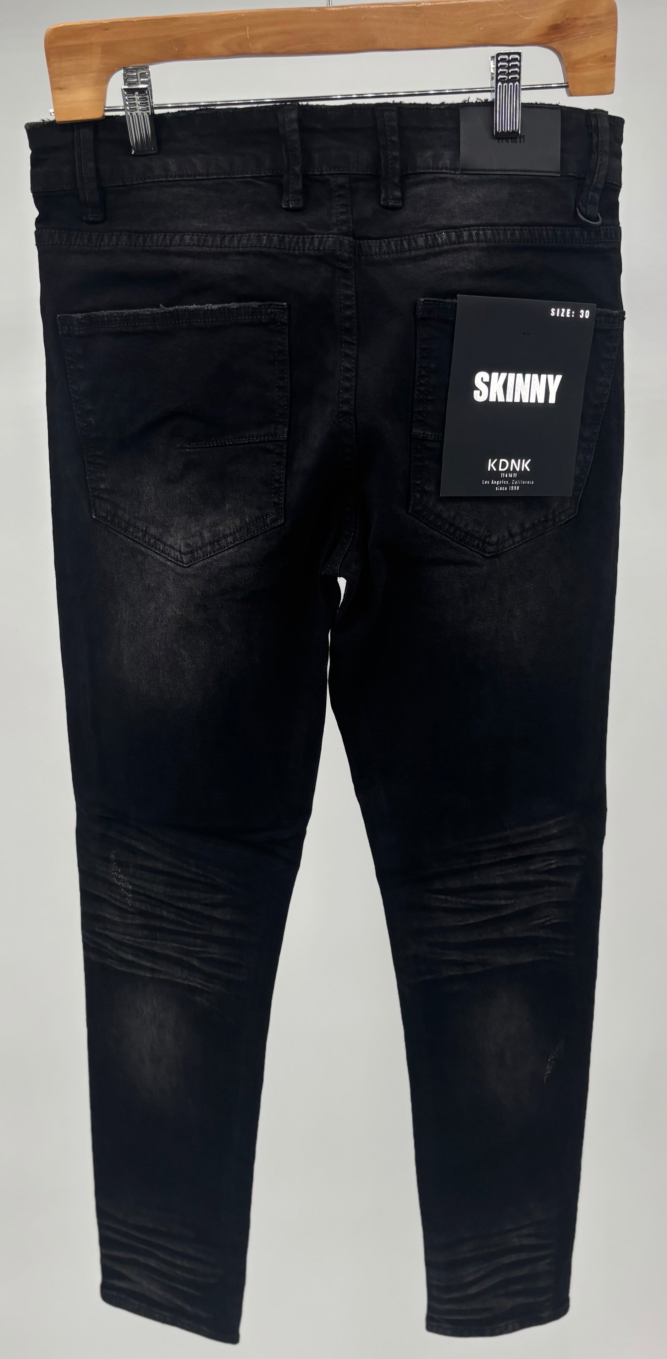 KDNK Distressed Jeajs Blk