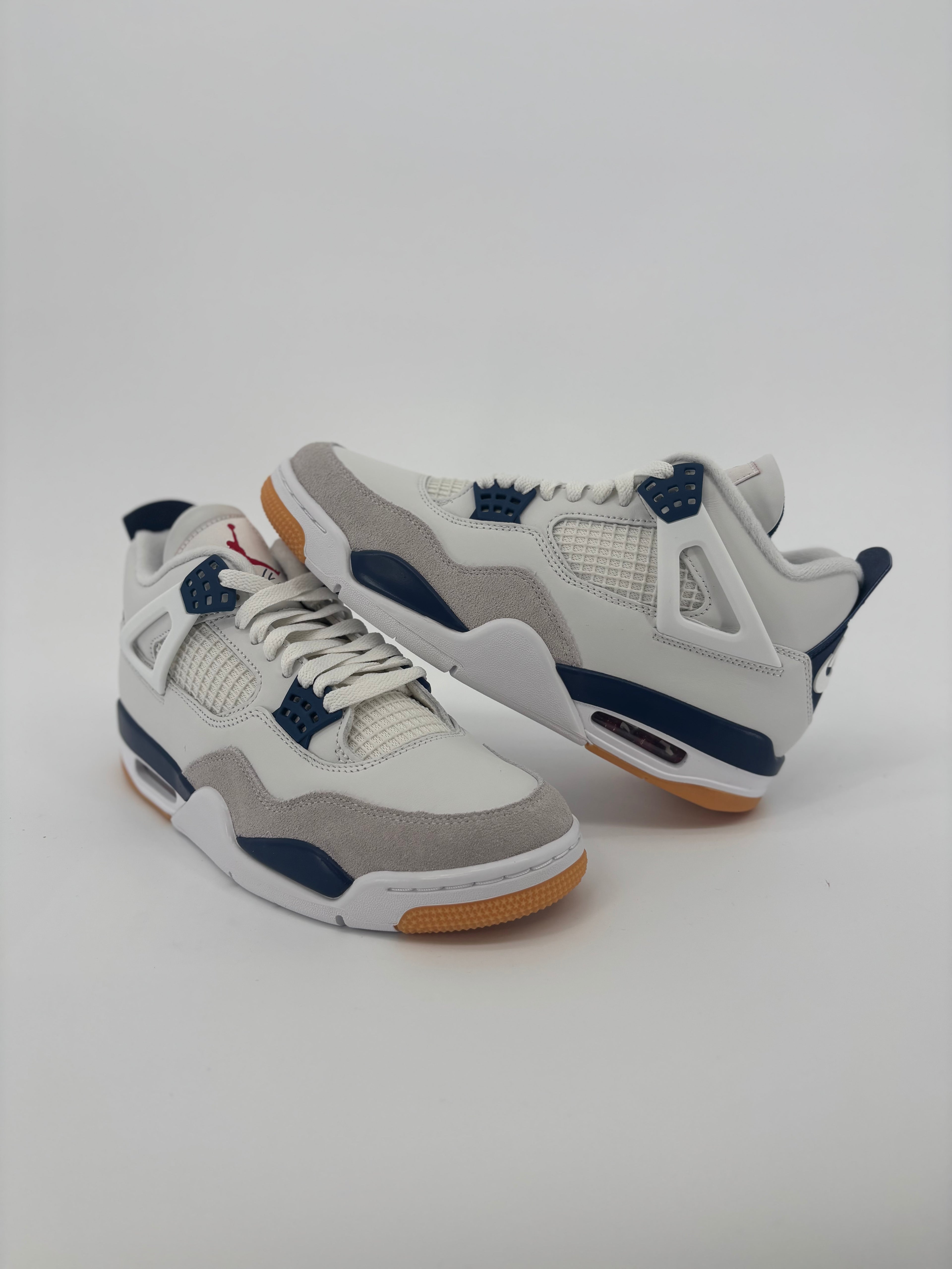 Jordan 4 Retro Navy SB