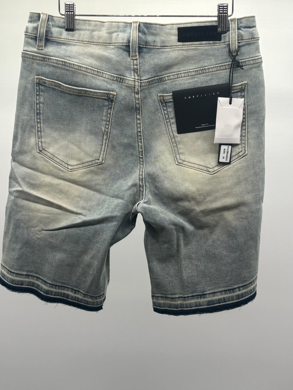 Embellish Easy Short Lt Blue
