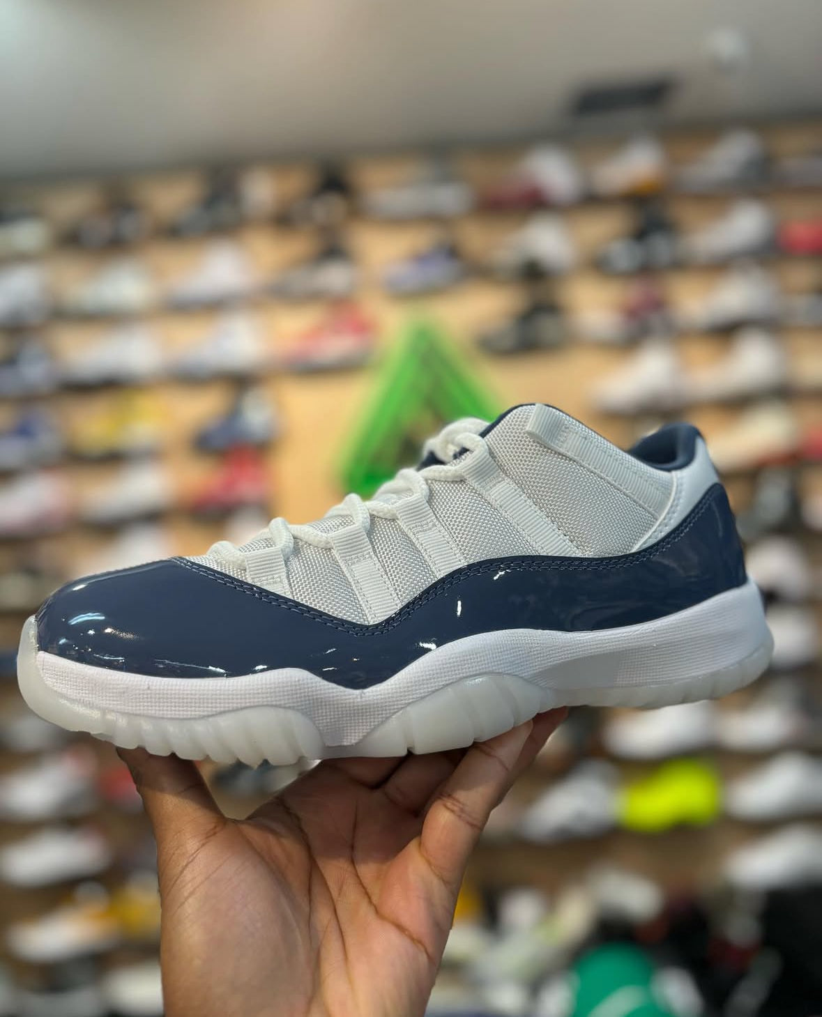 Jordan 11 Low Retro Diffused Blue