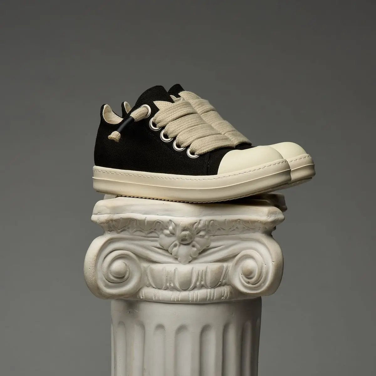DUAA Galaxy Black Shoes